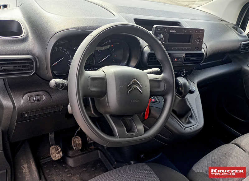 wypożyczalnia busów citroen berlingo